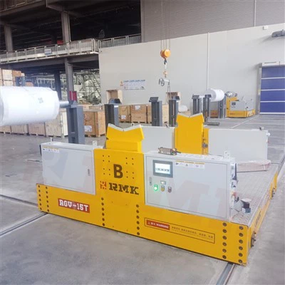 রেল শাটল যান